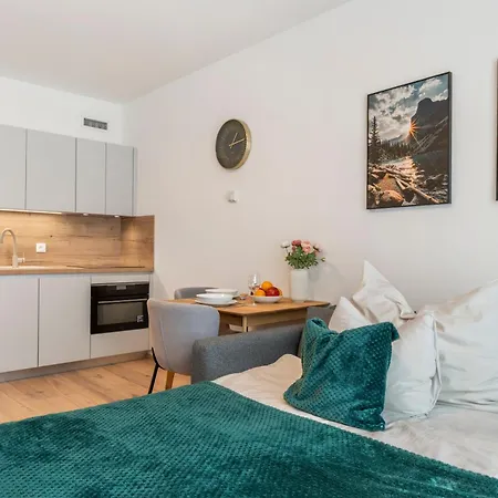 Real Living By Refa Karlin 408