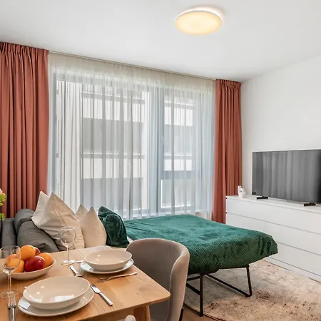 Real Living By Refa Karlin 408 Appartamento *